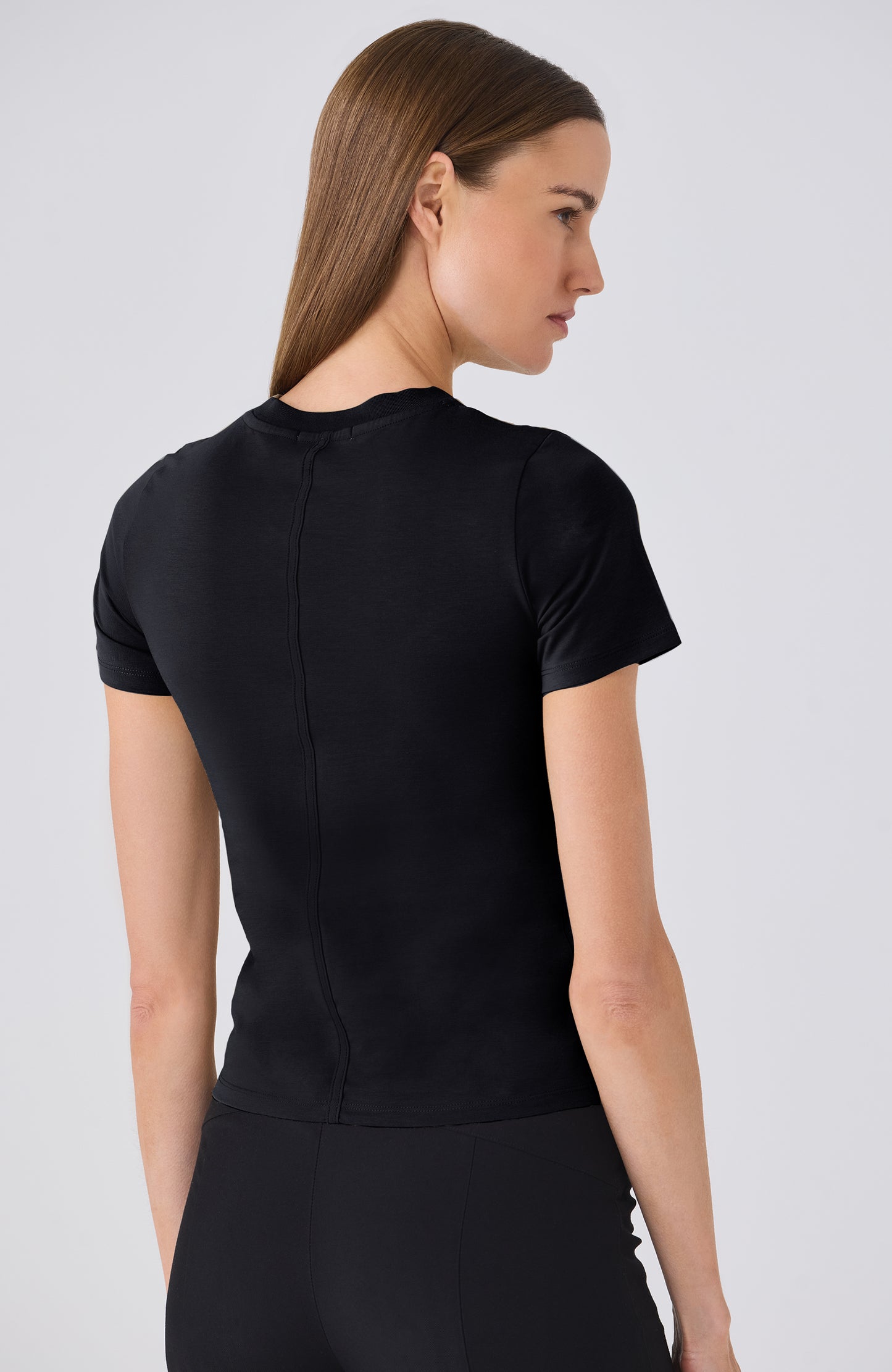 ELLIS SEAMED S/S TEE BLACK
