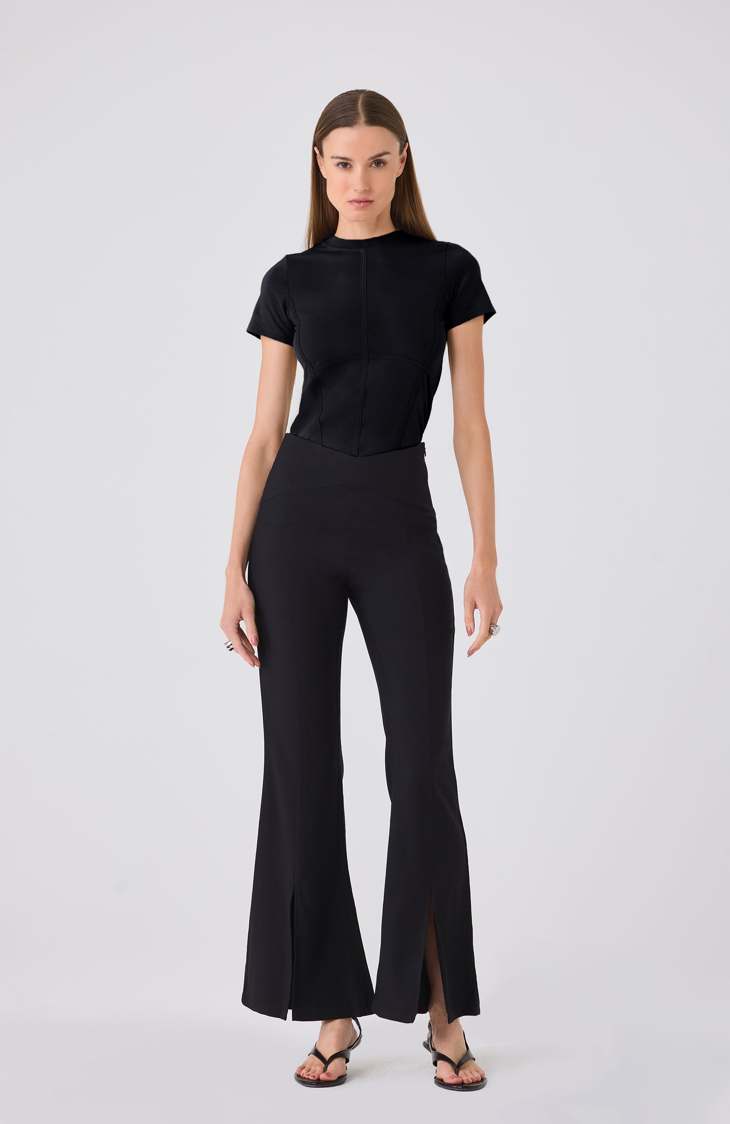 ELLIS SEAMED S/S TEE BLACK