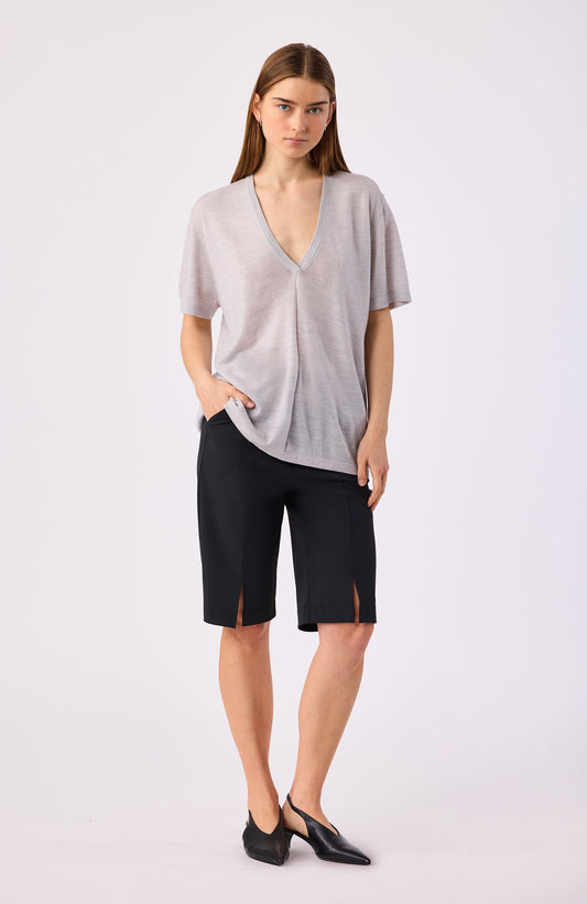 PHOEBE DEEP V S/S TEE LIGHT GREY
