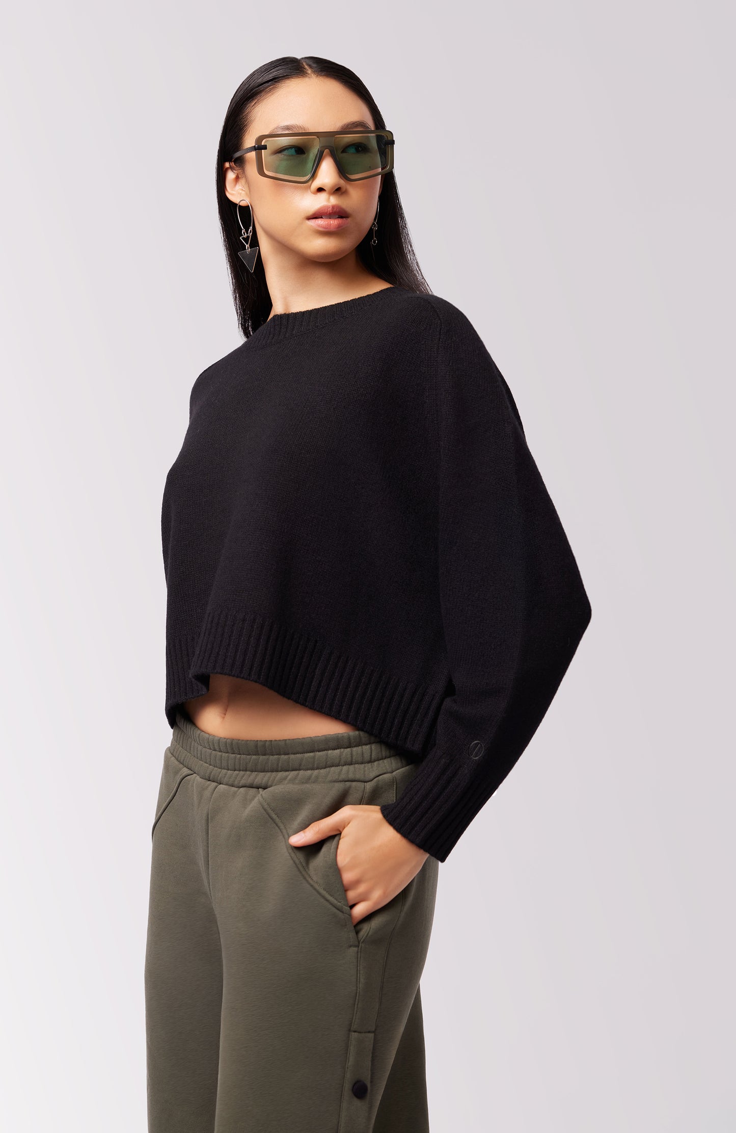 AMARA CASHMERE LONG SLEEVE CROP TOP BLACK