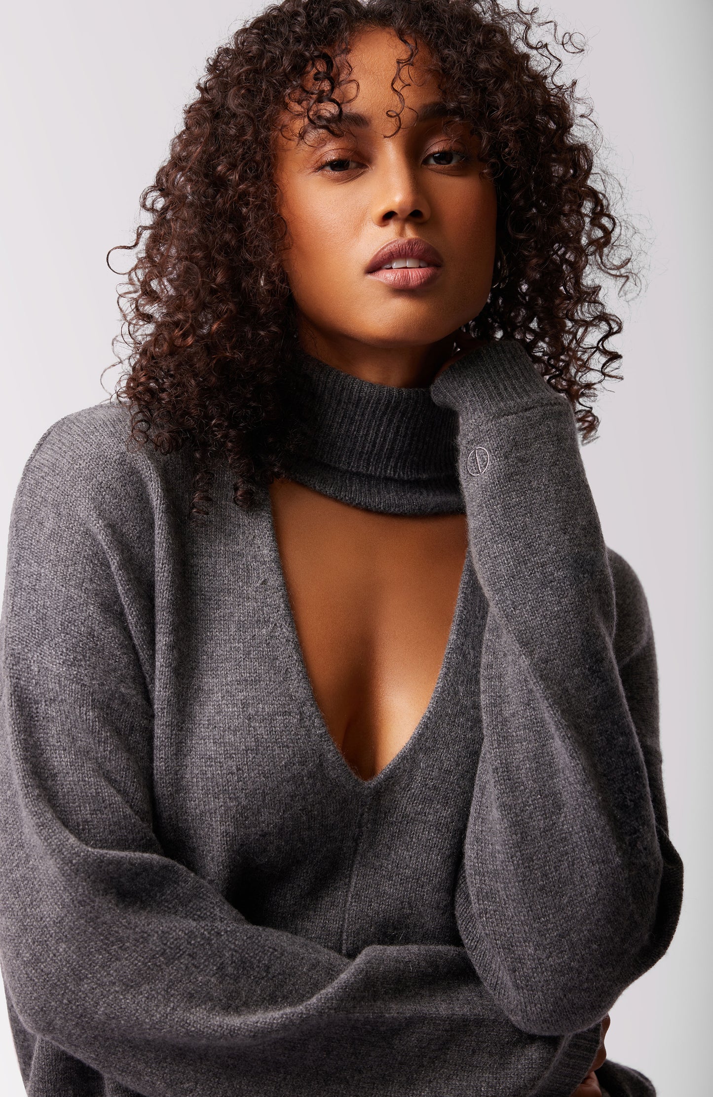 CHLOE CHASHMERE TURTLENECK THUNDER